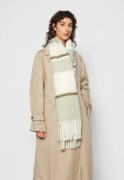 Even&Odd Scarf - Green/White -Even&Odd 05498f1e32b44f71b5ceb16e5744a907