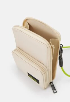 Even&Odd Phone Case -Beige 11 Even&Odd Phone Case -Beige -Even&Odd 06c5b5b460554d8c9e47c773de7475a1