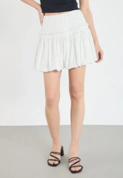 Even&Odd Puffball Skirt - White