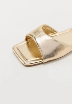 Slippers - Gold Coloured -Even&Odd 2789796029964b2d964ddbdb417456be