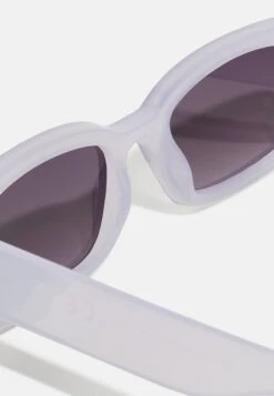 Even&Odd Sunglasses - Purple -Even&Odd 39cdb9f1168d44a793b5d60d3fa411c4