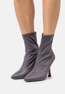 Even&Odd High Heeled Ankle Boots - Grey
