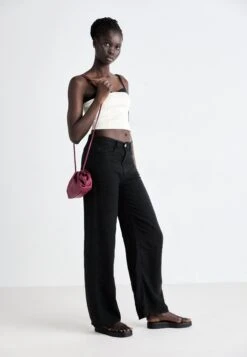 Even&Odd Cross Body Bag - Dark Red -Even&Odd 4dcd3d2d728343248db9629f7bb9d5f1