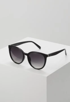 Even&Odd Sunglasses - Black