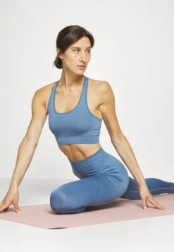 Light Support Sports Bra - Blue 12 Light Support Sports Bra - Blue -Even&Odd 5927e312421648e184a836f3b8da3f61