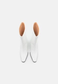 Even&Odd Boots - White -Even&Odd 68876feb4c8d4e829ef75e2a0202bd25