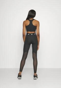 Medium Support Sports Bra - Black -Even&Odd 7bcc73c5fb254bdfb5e0917a083394c7