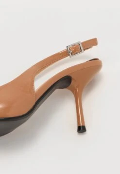 Even&Odd Classic Heels - Beige Toasted Patent -Even&Odd 7c5d177745f9457bb7e240672894fe1a