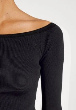 Offshoulder Basic- Jumper - Black -Even&Odd 9bf578e4a9094f08975b373dd42bb59d