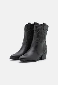 Even&Odd Cowboy/Biker Ankle Boot - Black -Even&Odd a0385480dc4a40b48720ee5e5f0545a7