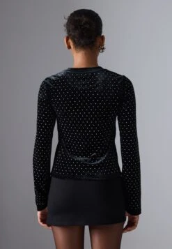 Even&Odd VELVET LONG SLEEVED TOP WITH STUDS - Long Sleeved Top - Black -Even&Odd a39b167132614da5a3454d9ef1c618eb