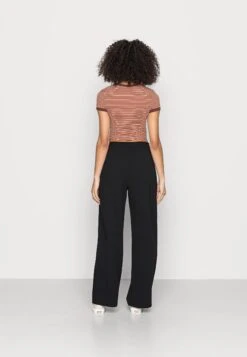 Even&Odd Belt Detail Wide Leg Pants - Trousers -Even&Odd a9855e632de94b4d8943728ce35404ce