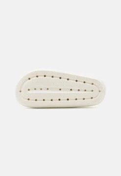 Even&Odd Pool Slides - White -Even&Odd b888551971104f5297bf34faef76acaf