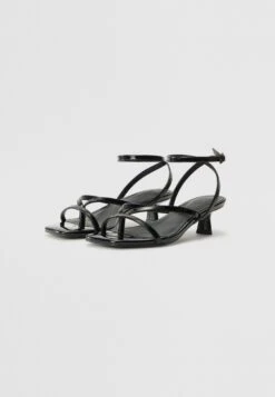 Even&Odd ZORA - T-bar Sandals - Black -Even&Odd cec2688511dc4ea186e664af4fefc6eb