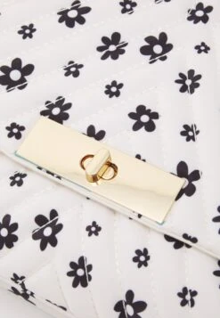 Even&Odd Handbag - Off-White -Even&Odd de0b4ac2c3bb40ecaf8d0421efdfc832