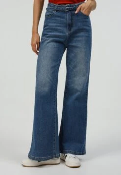 Flared Jeans - Mid Blue Wash