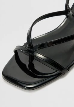 Even&Odd ZORA - T-bar Sandals - Black -Even&Odd f1d8459501db4e52ae748f5f9b89c74b